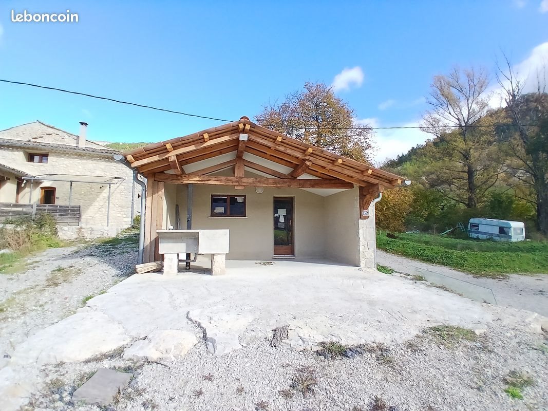 Maison à louer, 49m², Saint-Vincent-sur-Jabron