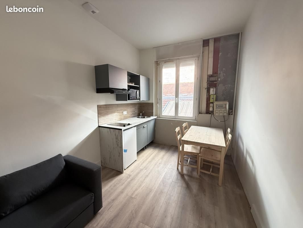 Appartement à louer, 20m², Saint-Etienne
