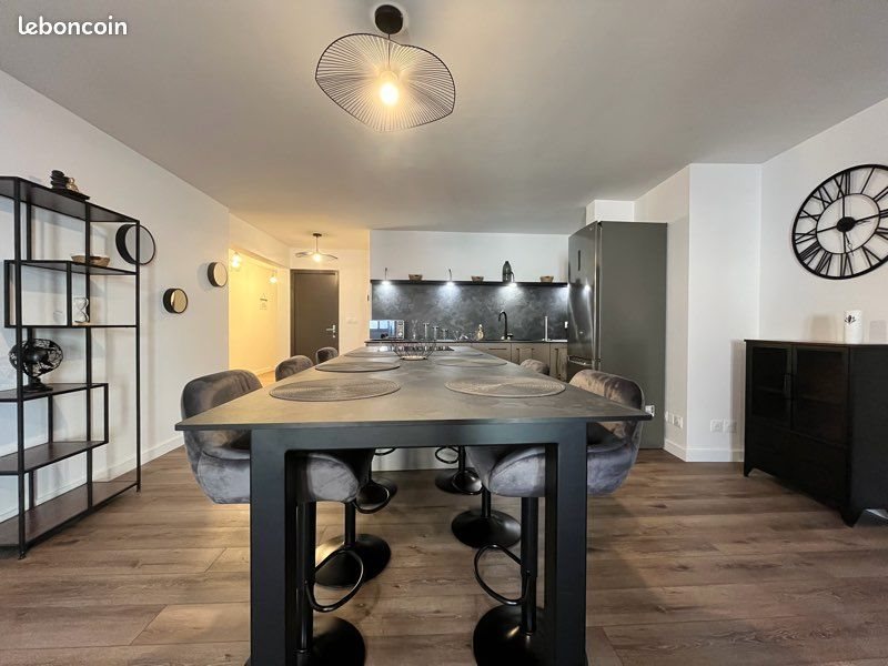 Appartement à louer, 120m², Aubenas