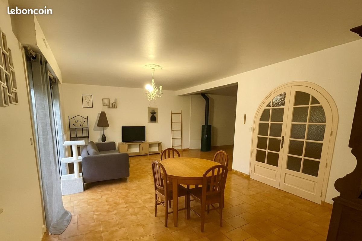 Maison à louer, 130m², Trégueux