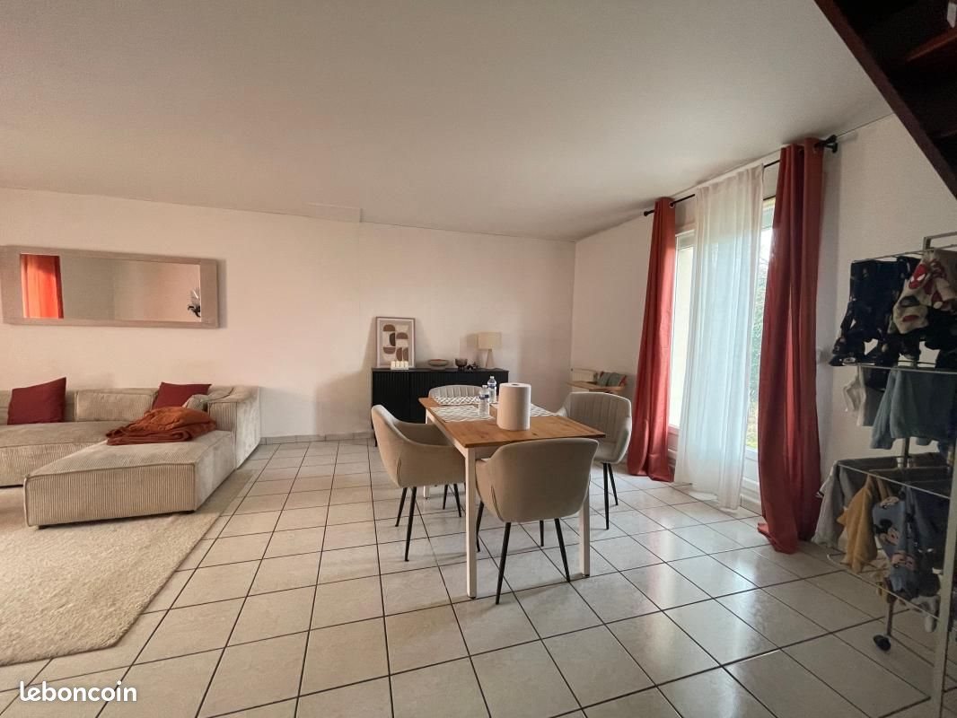 Maison à louer, 114m², Lardy