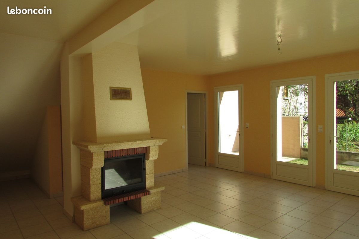 Maison à louer, 126m², Figeac