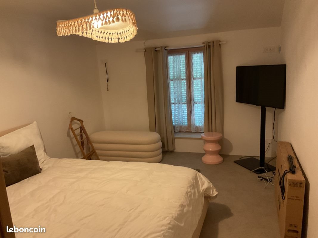 Appartement à louer, 49m², Cremeaux