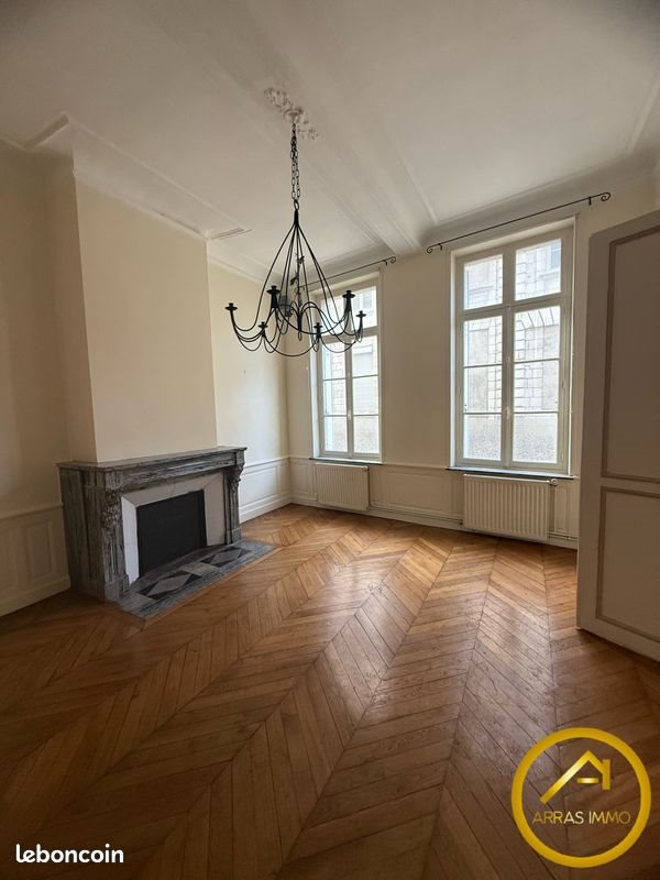 Maison à louer, 209m², Arras