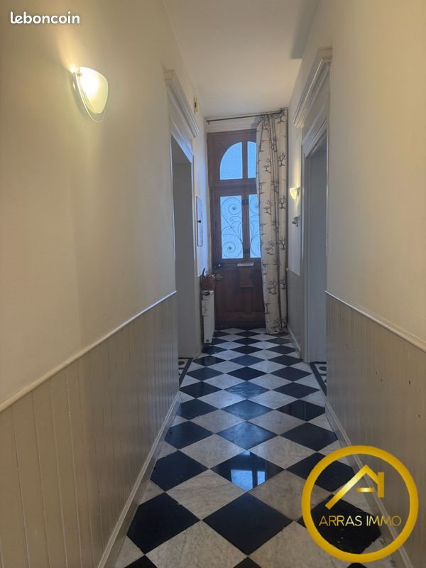 Maison à louer, 209m², Arras