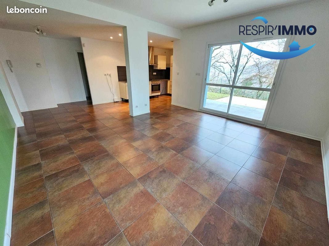 Appartement à louer, 73m², Delle