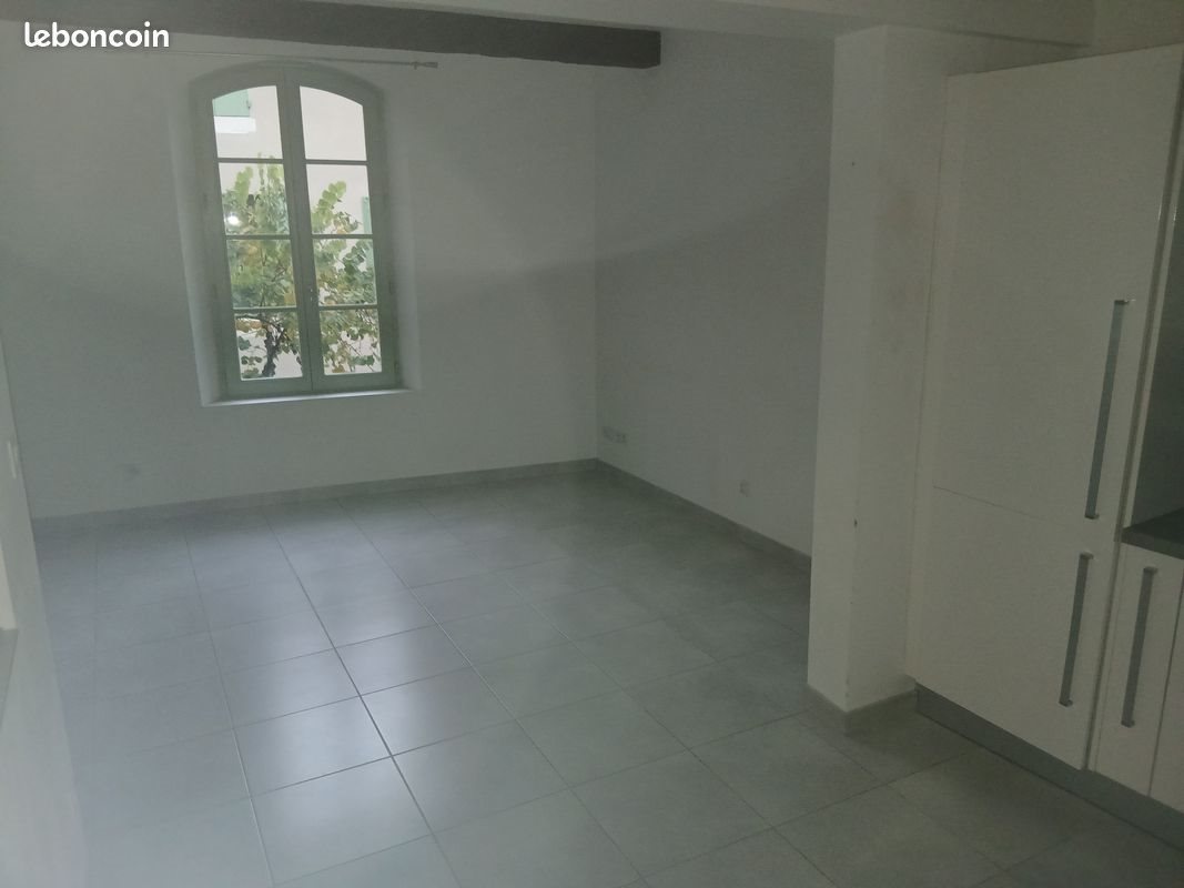 Appartement à louer, 39m², Uzès