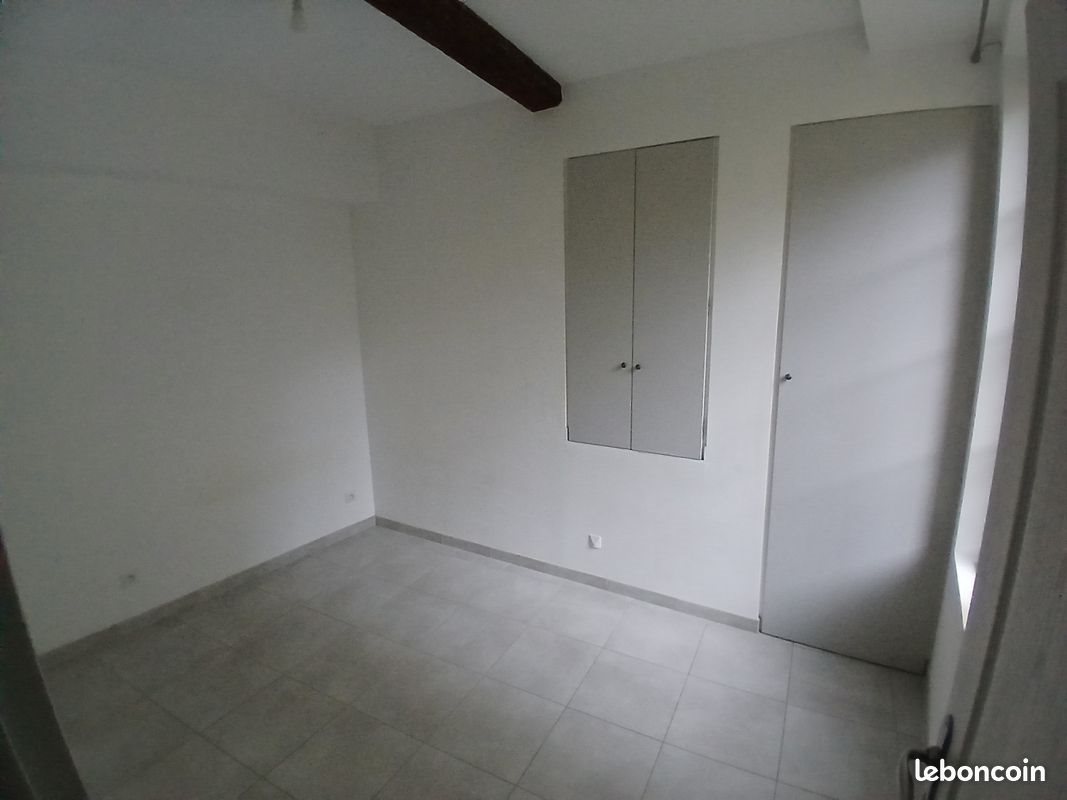 Appartement à louer, 39m², Uzès
