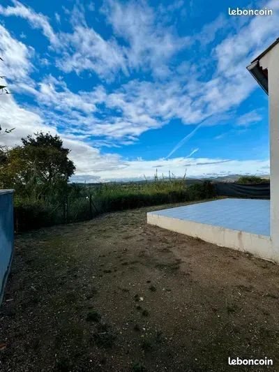 Appartement à louer, 68m², Tressan