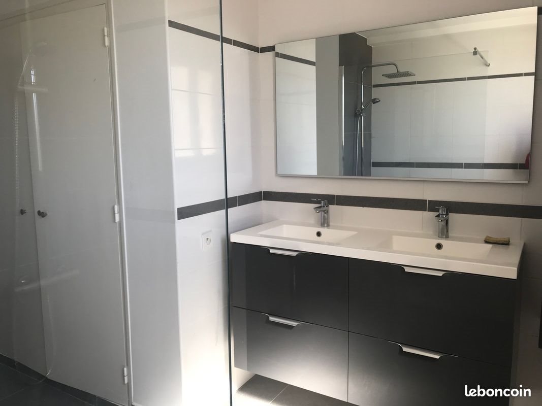 Appartement à louer, 77m², Bandol