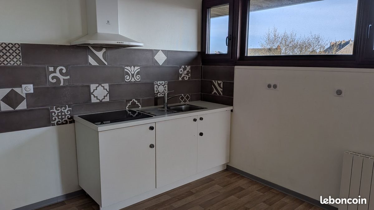 Appartement à louer, 68m², Naucelle