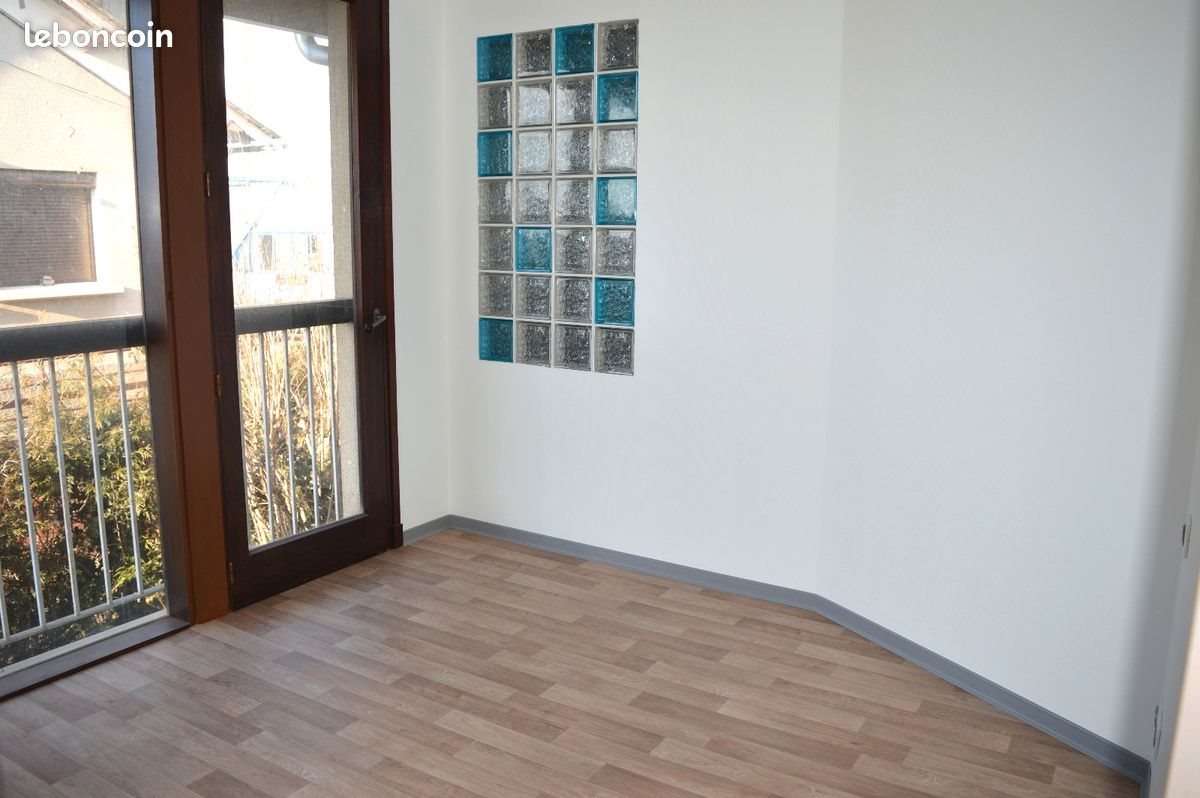 Appartement à louer, 68m², Naucelle