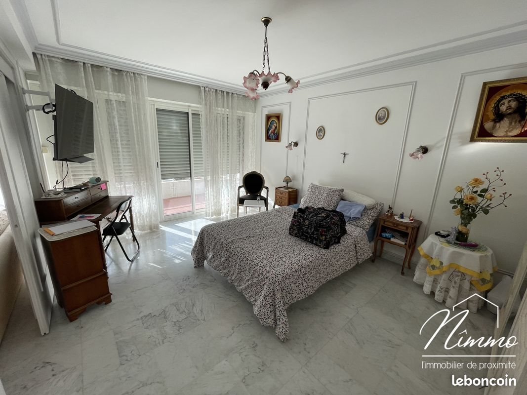 Appartement à louer, 103m², Nîmes