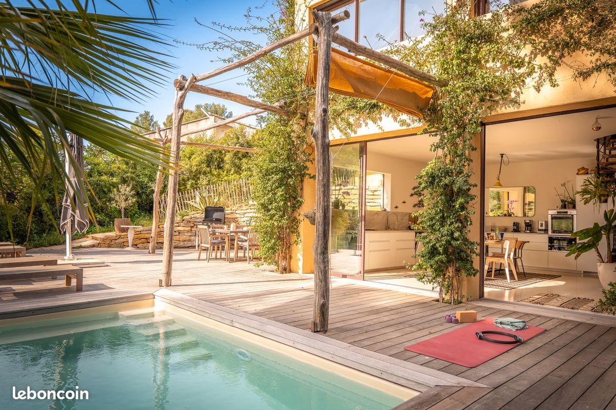 Maison à louer, 125m², Saint-Cyr-sur-Mer