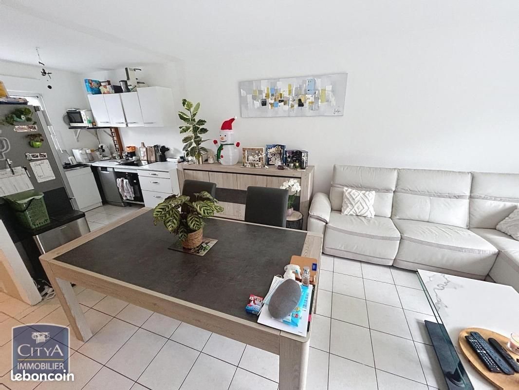 Maison à louer, 73m², Pluneret