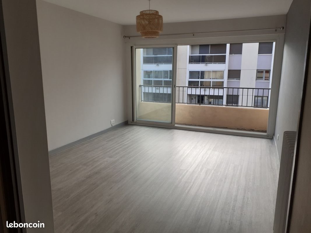 Appartement à louer, 70m², Aurillac
