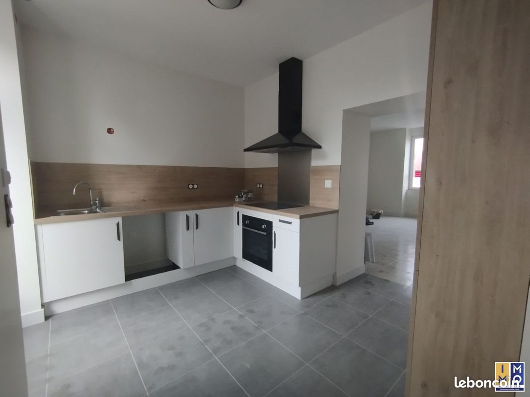 Maison à louer, 70m², Baugy