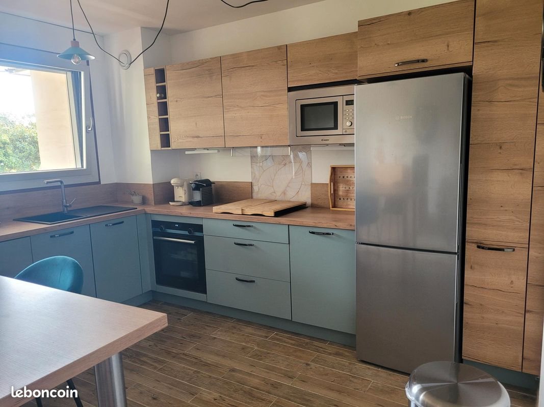 Appartement à louer, 72m², Courbevoie