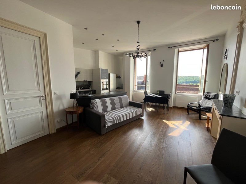 Appartement à louer, 50m², Gourdon
