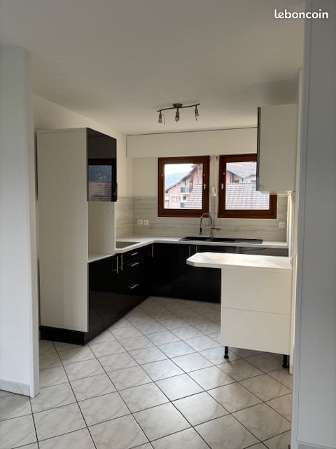 Appartement à louer, 63m², Marignier