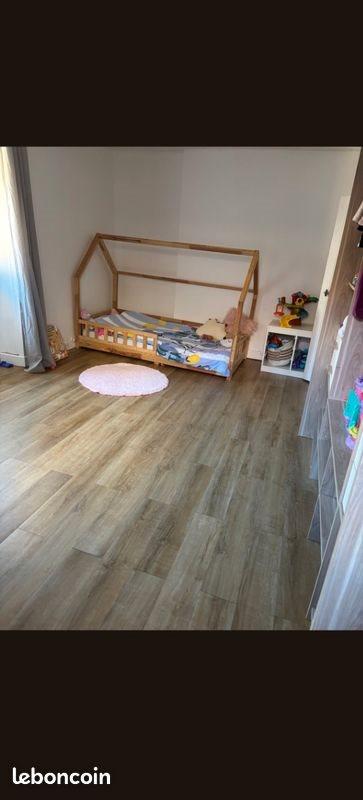 Appartement à louer, 122m², Vatan