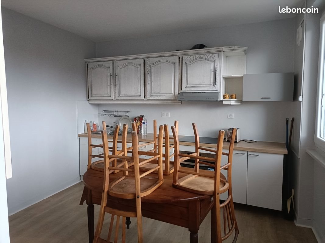 Appartement à louer, 72m², Lapte