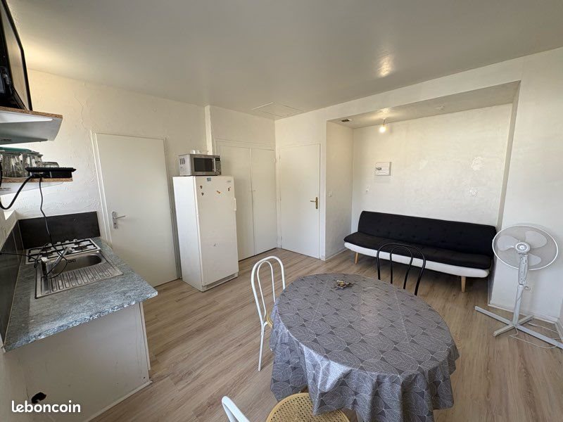 Appartement à louer, 25m², Saint-Jean-d'Angély