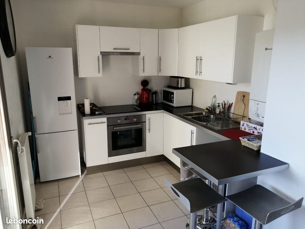 Appartement à louer, 62m², Genilac