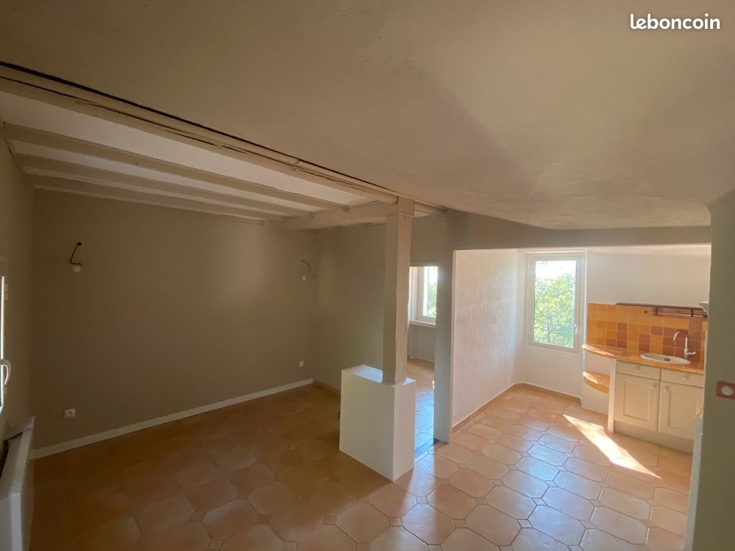 Appartement à louer, 38m², Gémenos