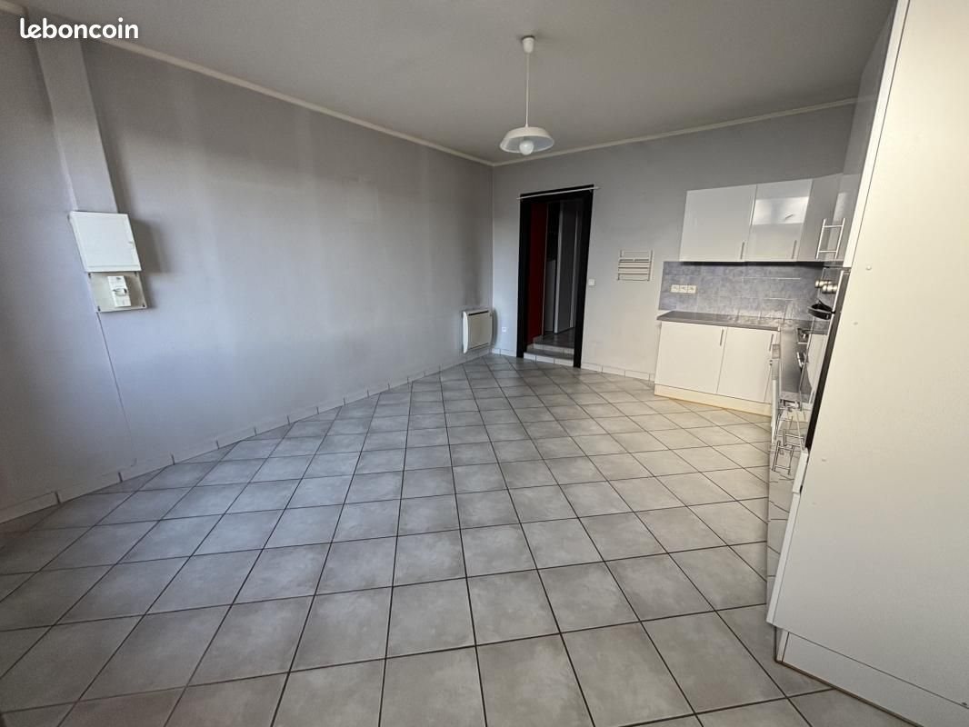 Appartement à louer, 43m², Saint-Galmier