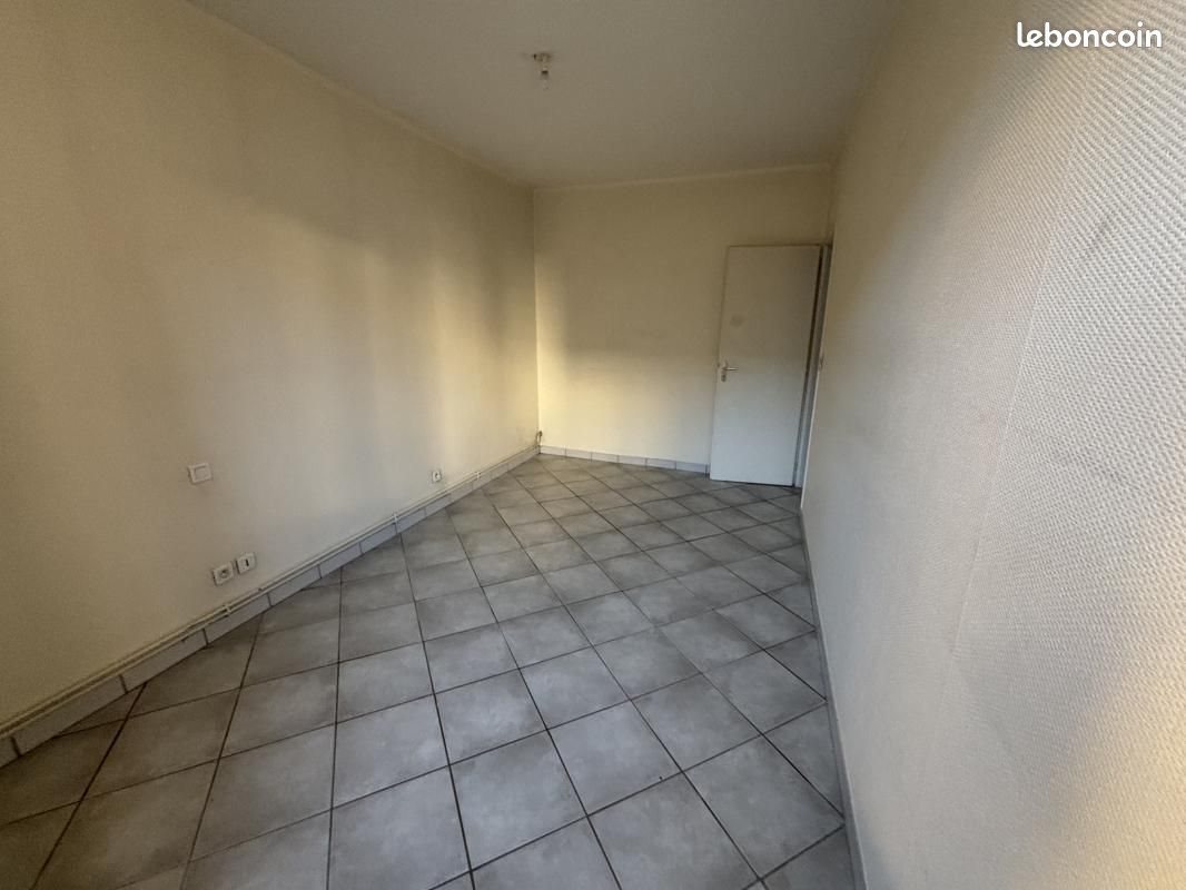 Appartement à louer, 43m², Saint-Galmier
