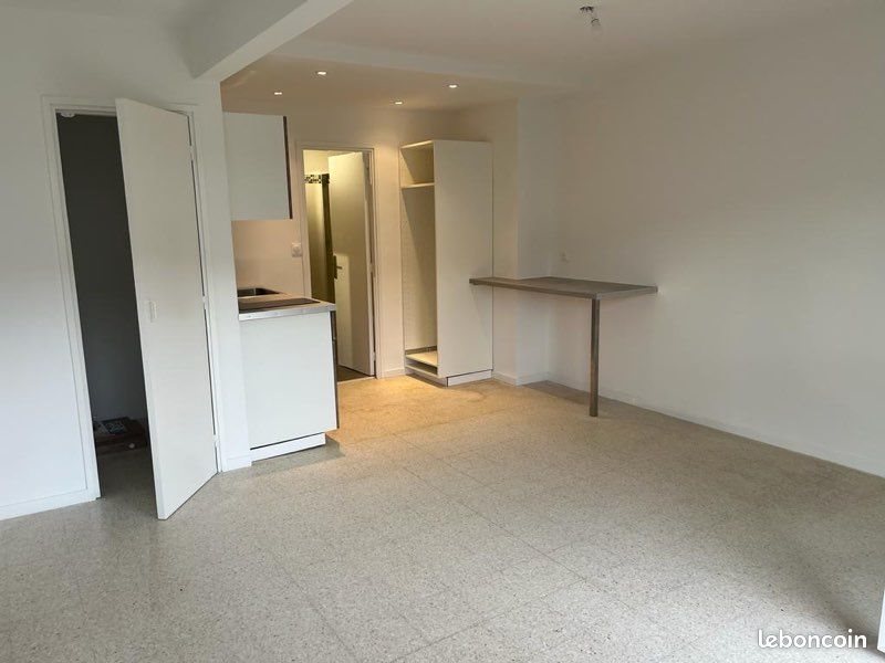 Appartement à louer, 25m², Vallauris