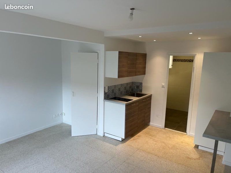 Appartement à louer, 25m², Vallauris
