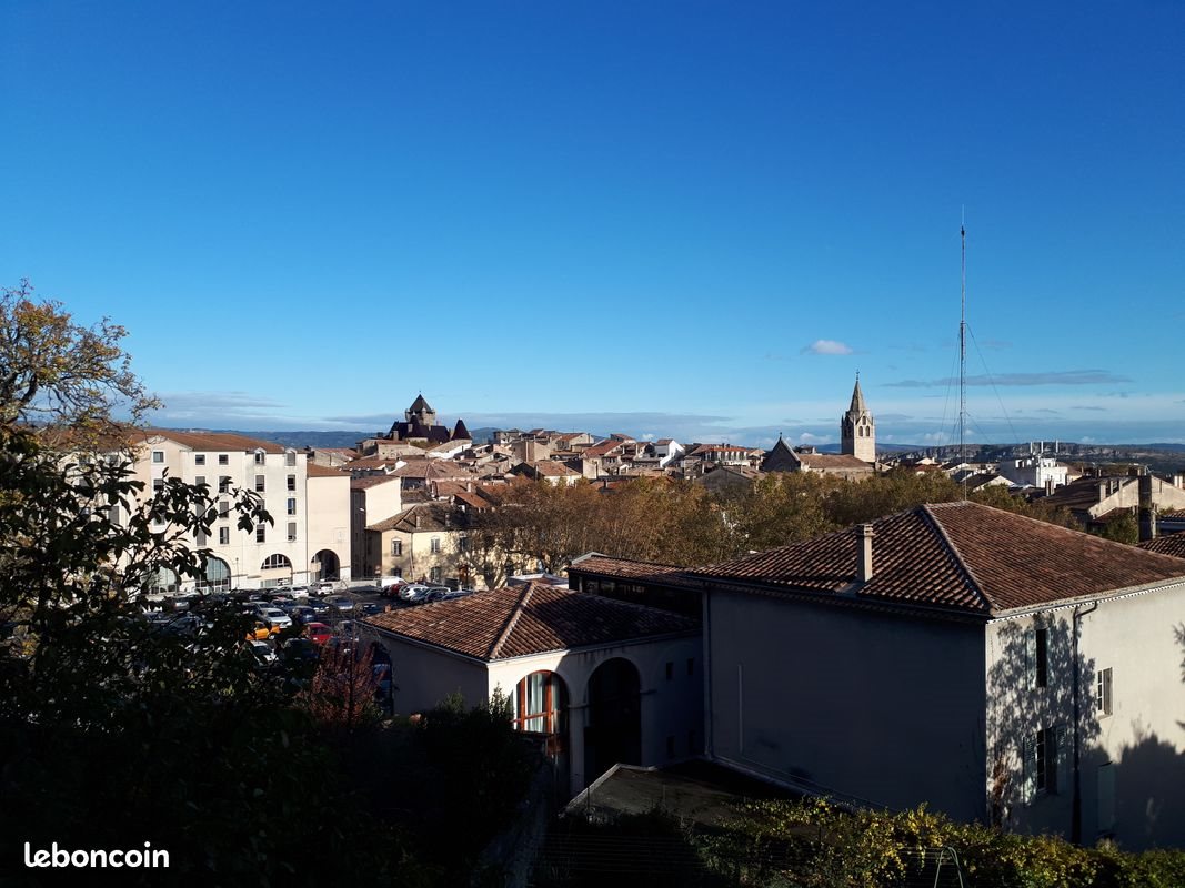 Appartement à louer, 50m², Aubenas
