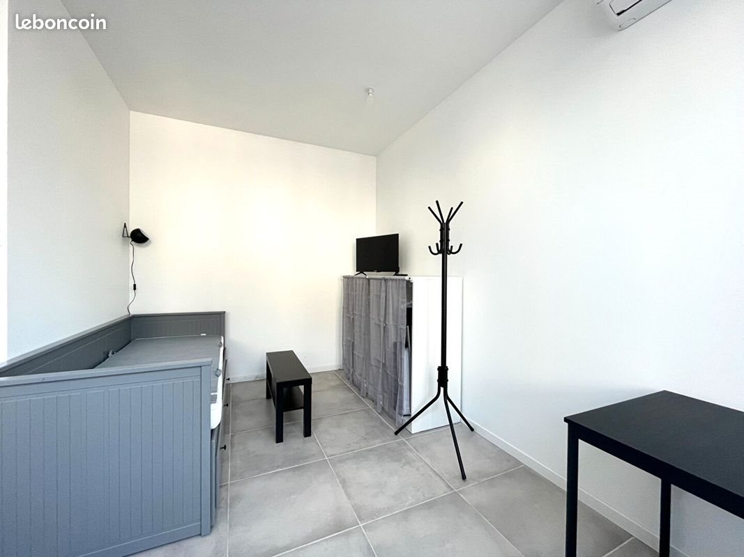 Appartement à louer, 18m², Saint-Pierre-lès-Elbeuf