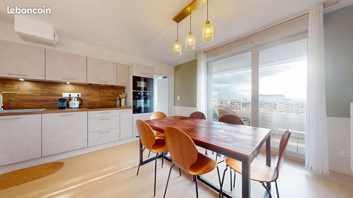 Appartement à louer, 75m², Besançon