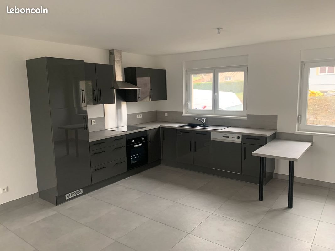 Maison à louer, 104m², Léning