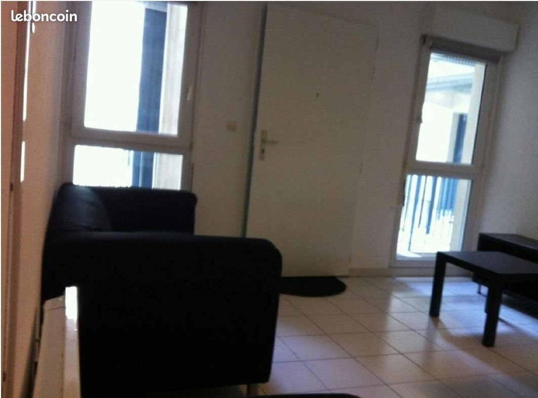 Appartement à louer, 25m², Nîmes