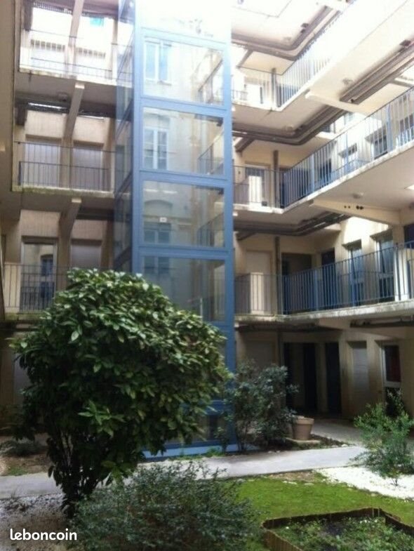 Appartement à louer, 25m², Nîmes