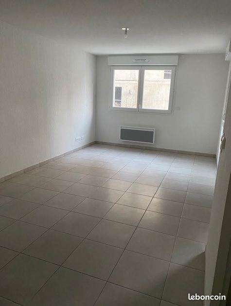Appartement à louer, 71m², Nîmes