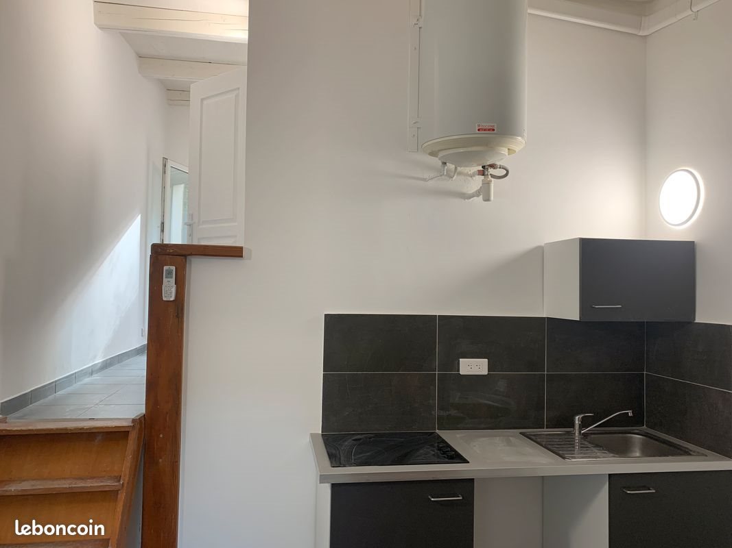 Appartement à louer, 24m², Marseille 9ème