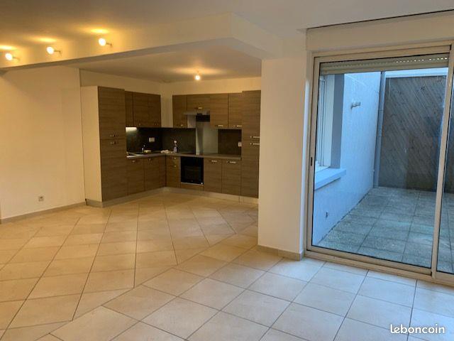 Appartement à louer, 120m², Grenoble