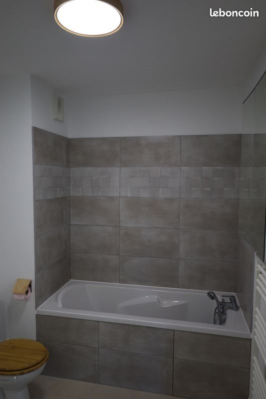 Appartement à louer, 42m², Grans