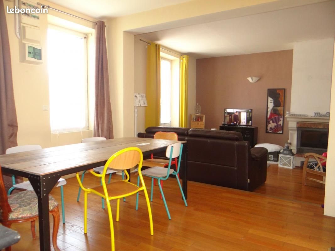 Maison à louer, 110m², Fontenailles