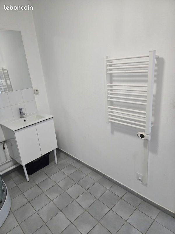 Appartement à louer, 54m², Quiévrechain