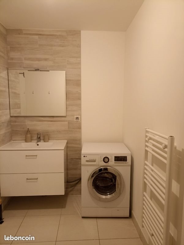 Appartement à louer, 61m², Saint-Max