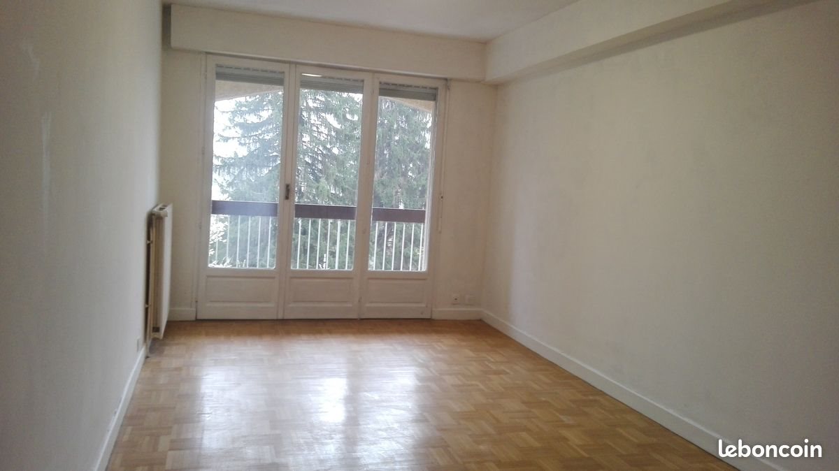 Appartement à louer, 57m², Sarlat-la-Canéda