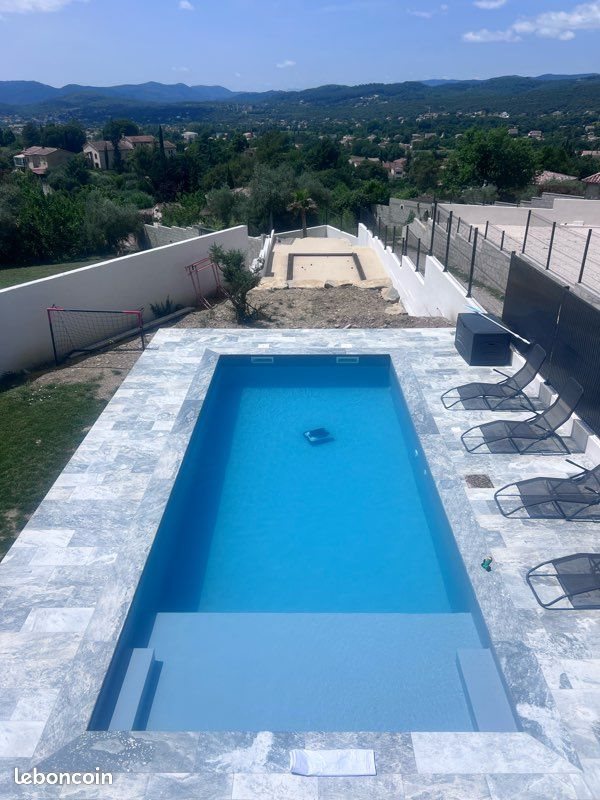 Maison à vendre, 149m², Saint-Julien-les-Rosiers