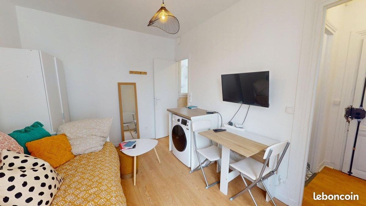 Appartement à louer, 15m², Paris 18ème