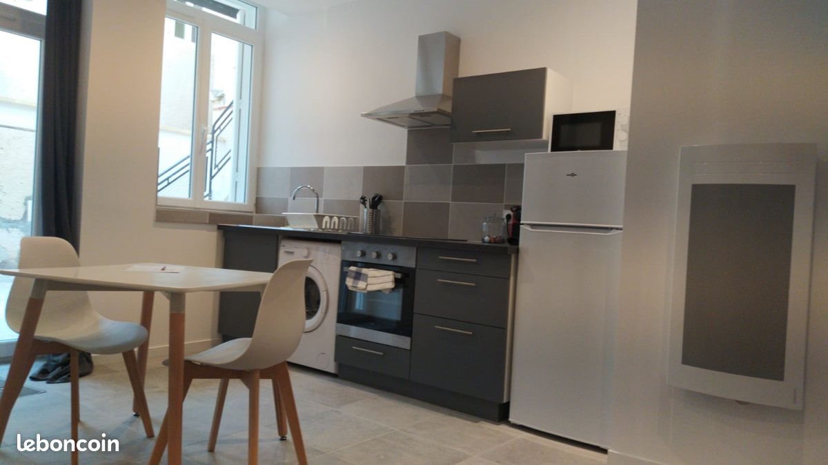 Appartement à louer, 23m², Nîmes